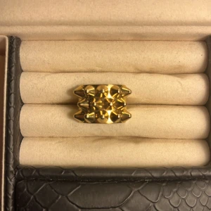 Edblad ring - säljer min guldiga Edblad ring! Storlek 17,5❣️