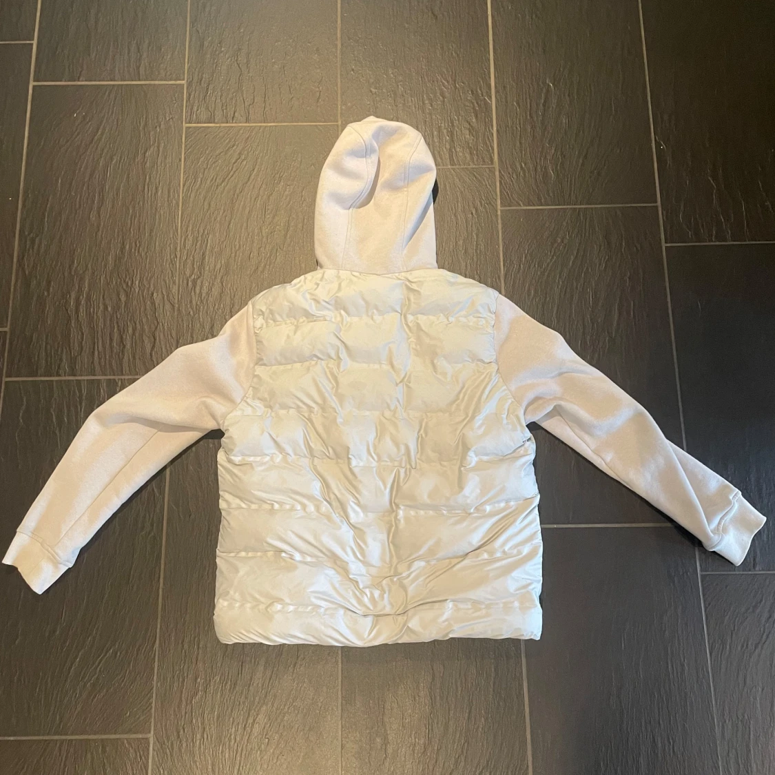 Vit pufferjacka från Next - 90