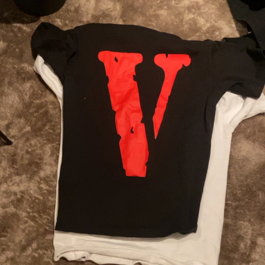 Vit och svart t-shirt från VLONE - 92