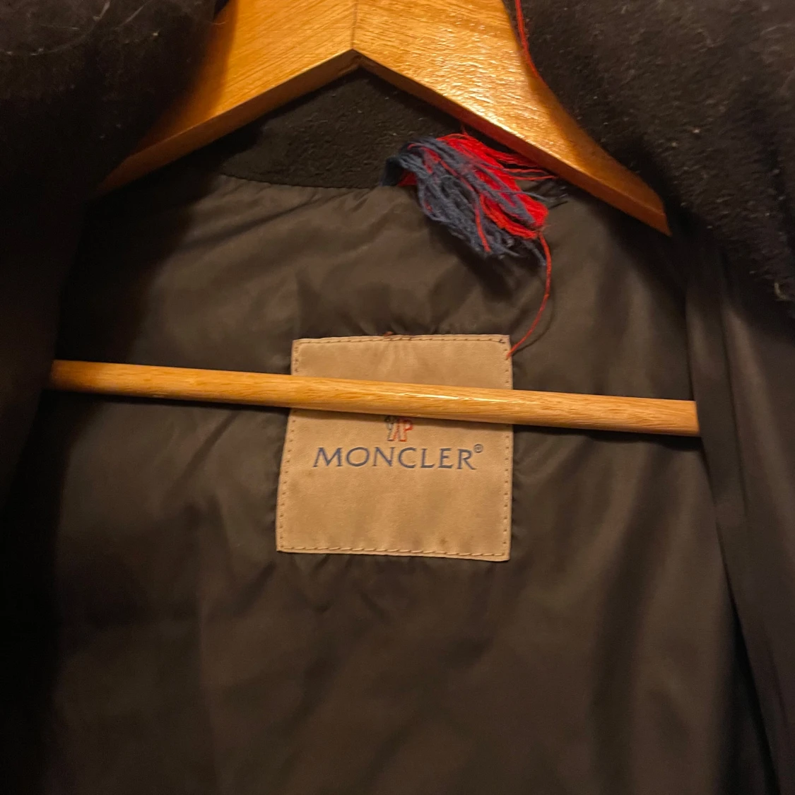 Svart dunjacka från Moncler - 93