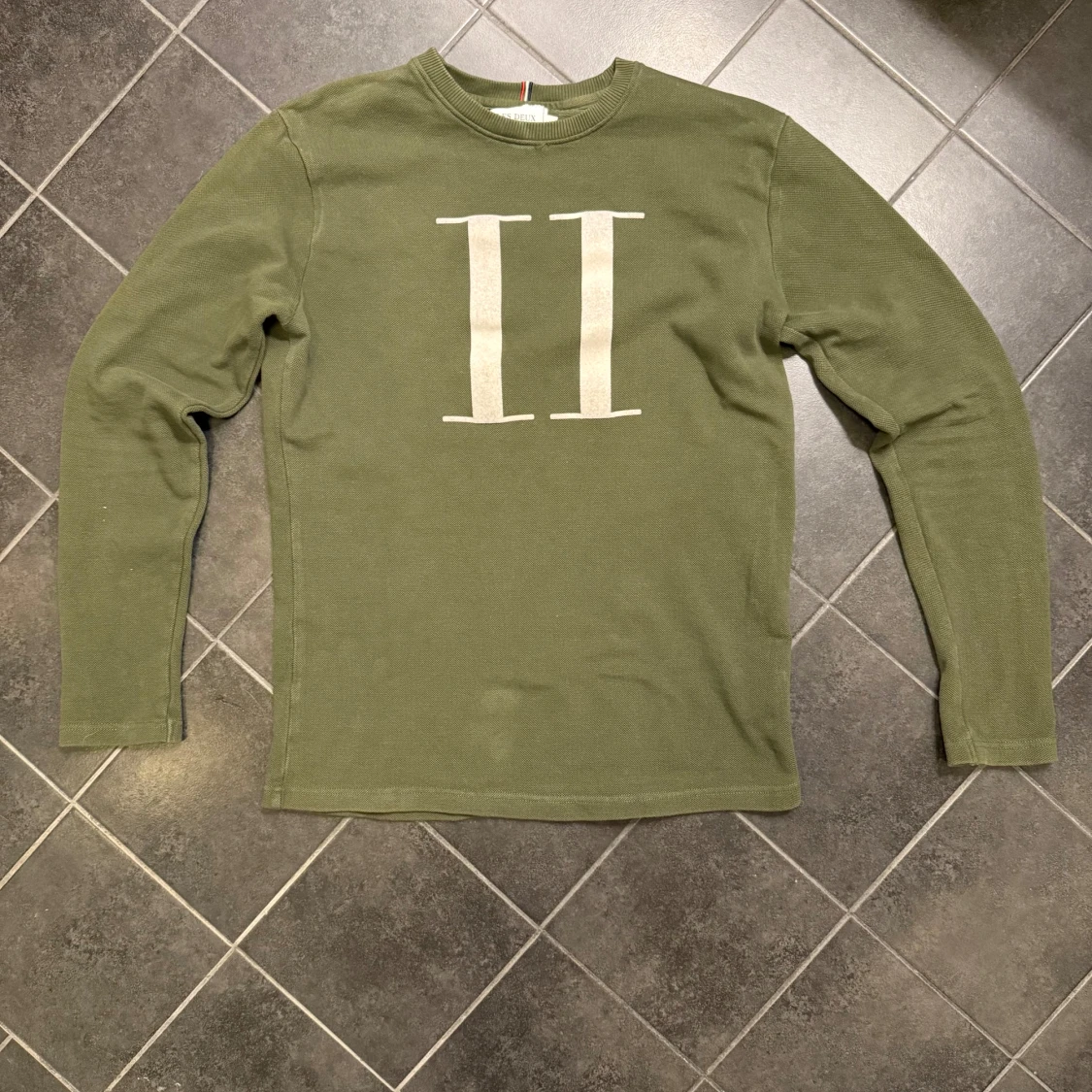 Olivgrön tröja från Les Deux