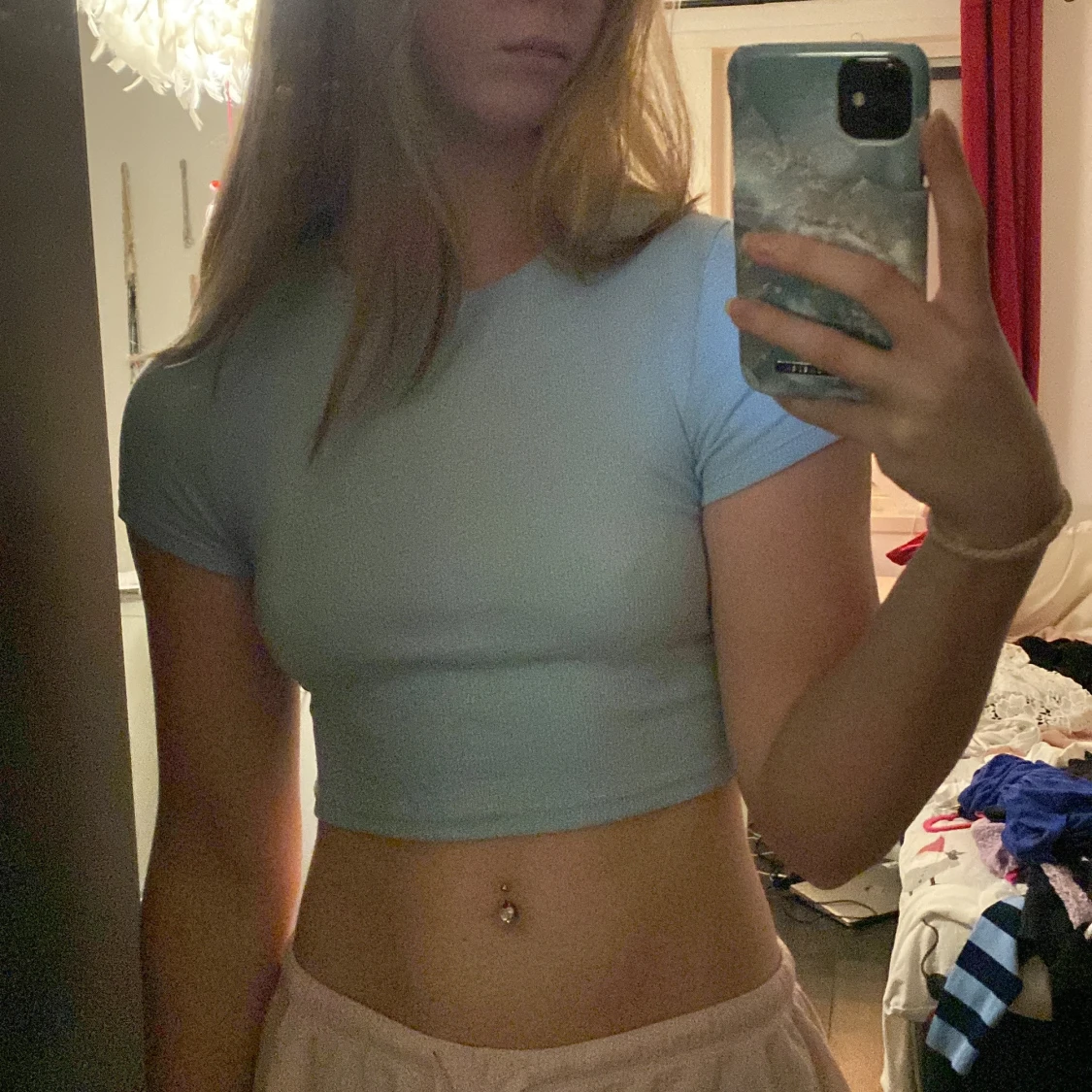 Ljusblå croppad topp med snörning