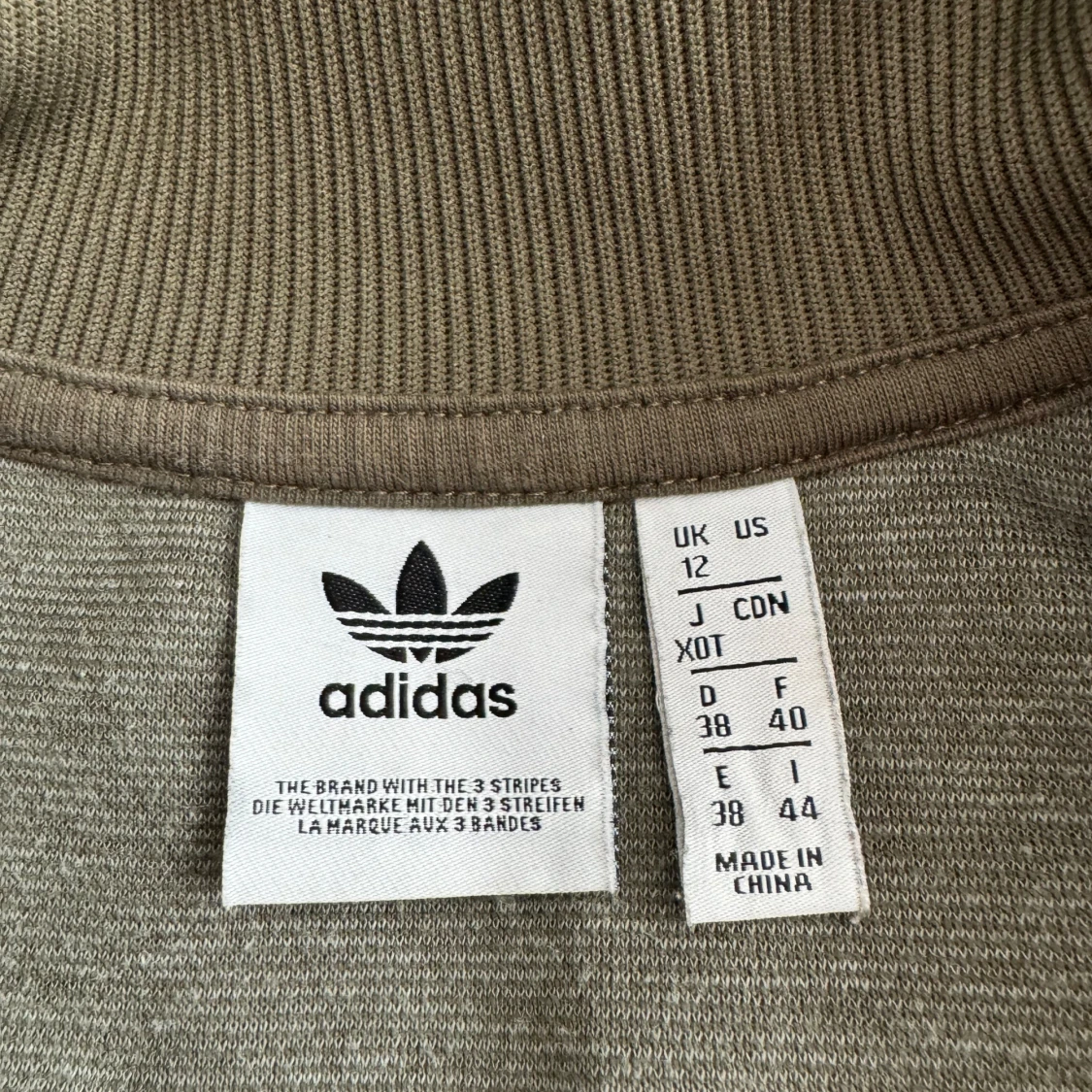 Grön jacka från Adidas - 91