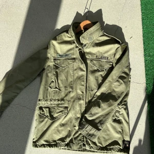 Ralph Lauren jacka  - Tja säljer nu denna feta Ralph Lauren jackan i Storlek L för endast 1399! Hör av er vid funderingar 🙌