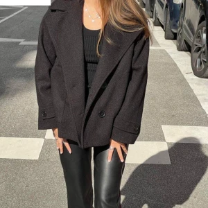 Kappa - Säljer nu min älskade kappa från Design by si, storlek xs/s och utan några större defekter! Kom gärna med frågor och prisförslag, nypris 757