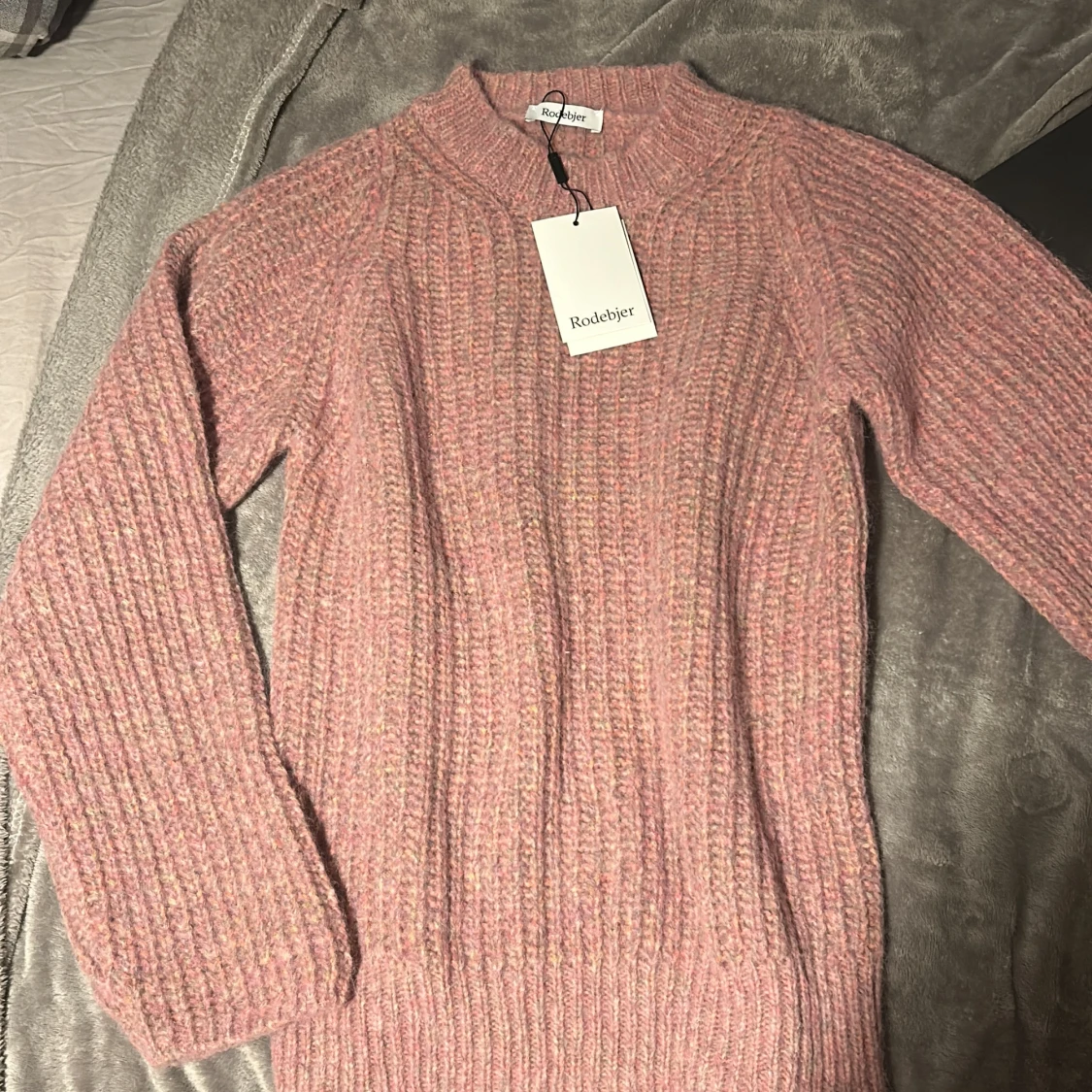 Stickad tröja  - 90