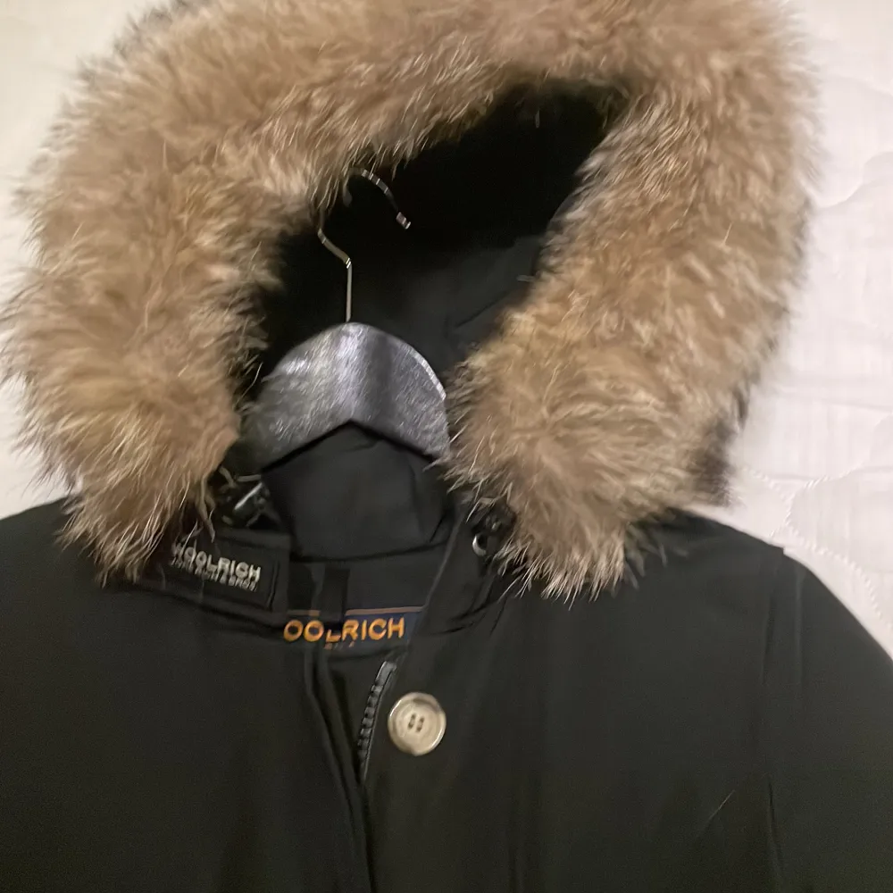 Säljer nu min fina woolrich vinterjacka som endast är använd ett fåtal gånger, säljer den då den inte längre passar mig, jackan är i storlek XS och som ny  Priset kan diskuteras vid snabb affär. Jackor.