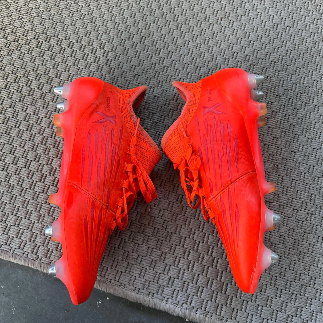 Adidas fotbollskor  - 90