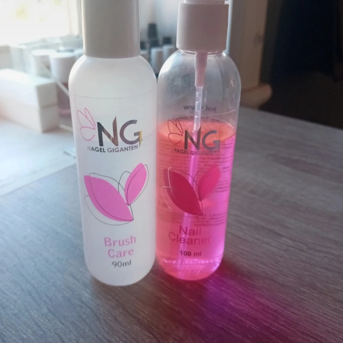 Nagelcleaner o brush care