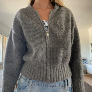 Stickad kofta - Kofta från zara
