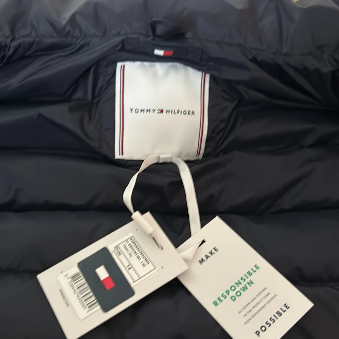 Mörkblå dunväst från Tommy Hilfiger - 93