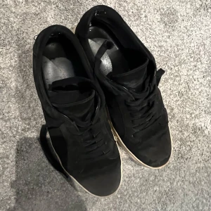 Vagabond - Tjena! Säljer dessa feta vagabondsen i bra skick 7.5/10 skulle ja säga🤩Skickar inom 24h. Priset är inte hugget i sten, kan ändras vid snabb affär🤝💯💯