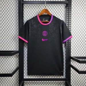 Fotbollströja  - Vänligen kontakta oss och ange vilken storlek du önskar på din fotbollströja.