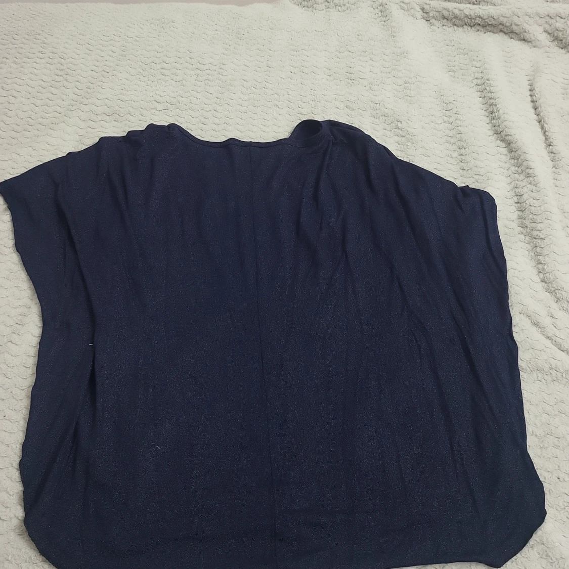 Mörkblå topp med Paris-motiv - 1