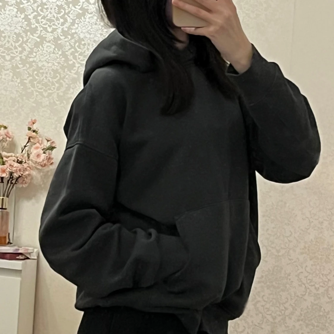 Mörkgrå hoodie - 1