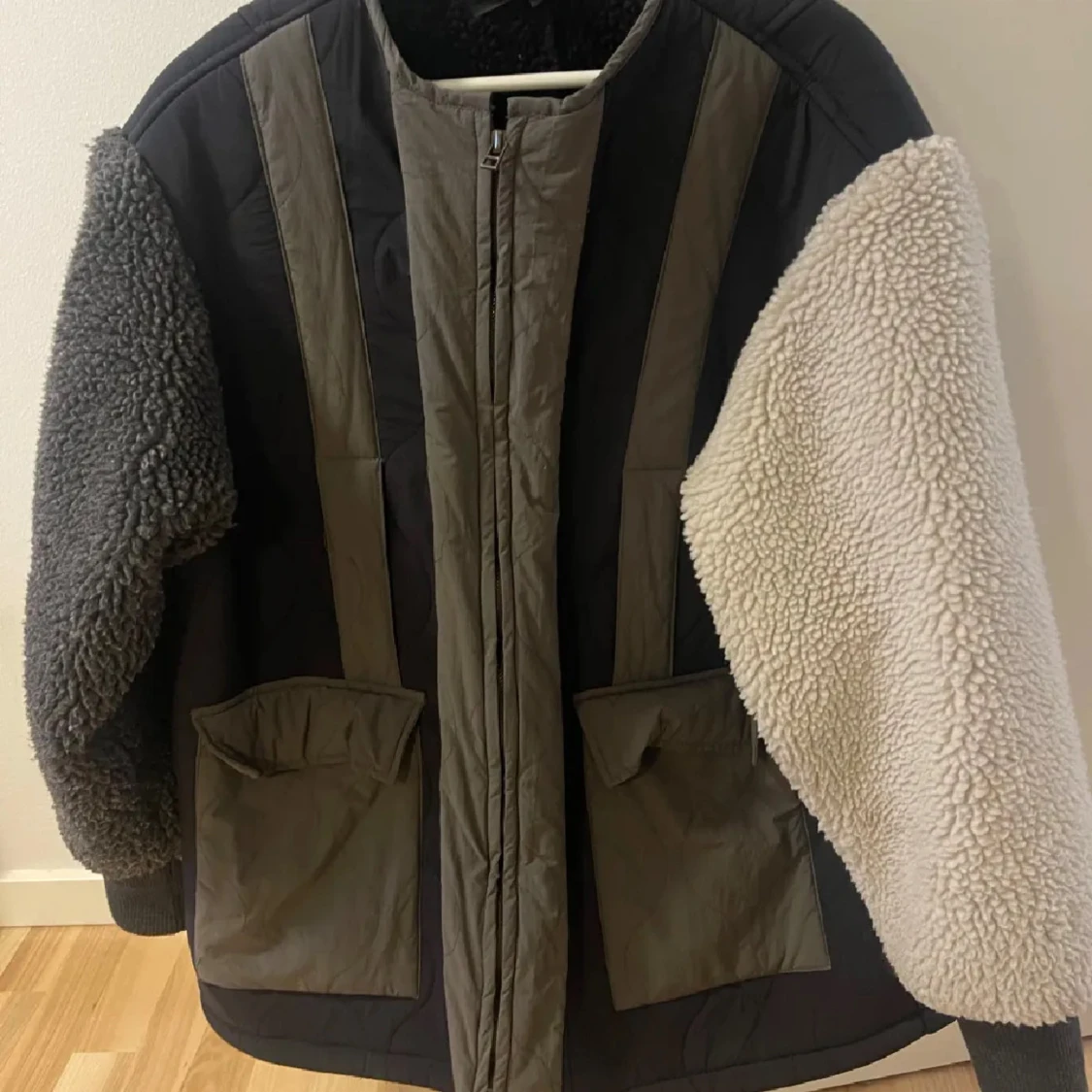 Flerfärgad teddyjacka - 2