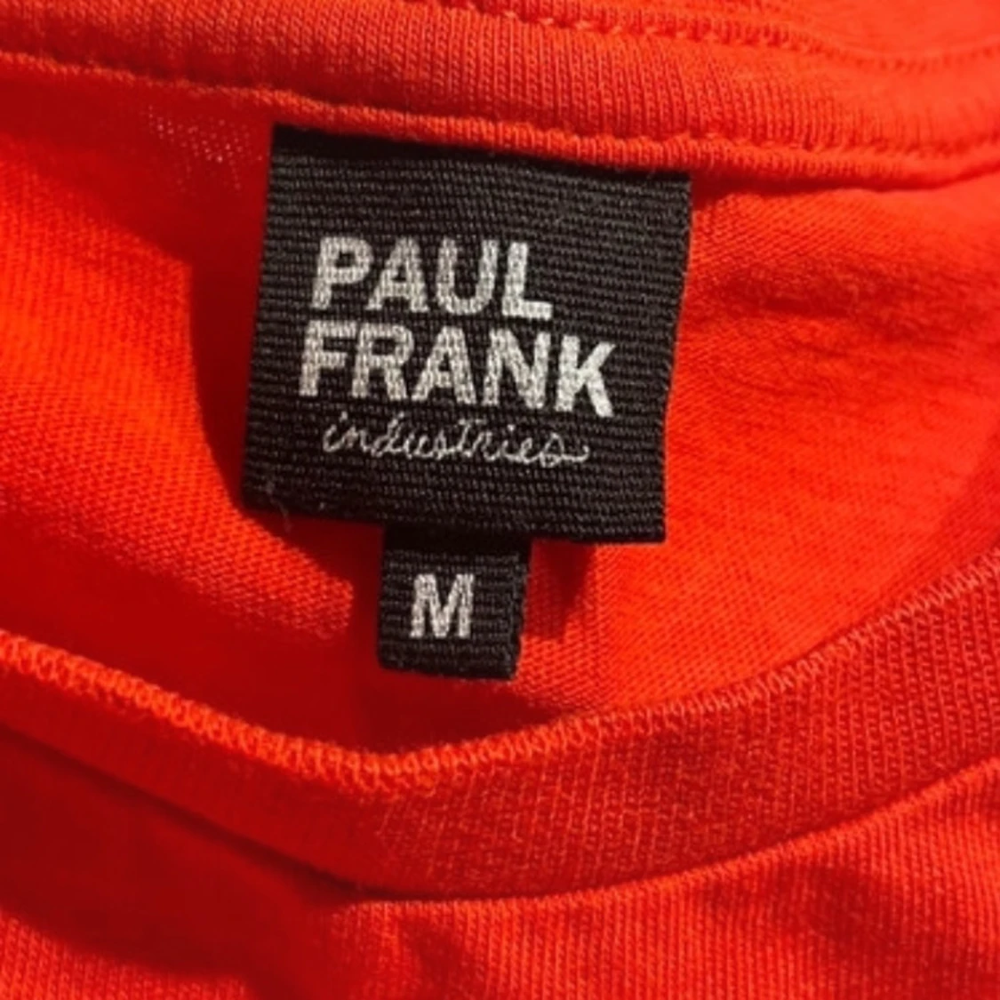 Röd t-shirt från Paul Frank - 1