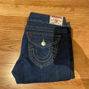 True Religion Jeans  - !skicka bud för snabb affär! True religion jeans, storlek 30 i mycket fint skick. Skriv om ni undrar någonting 📲