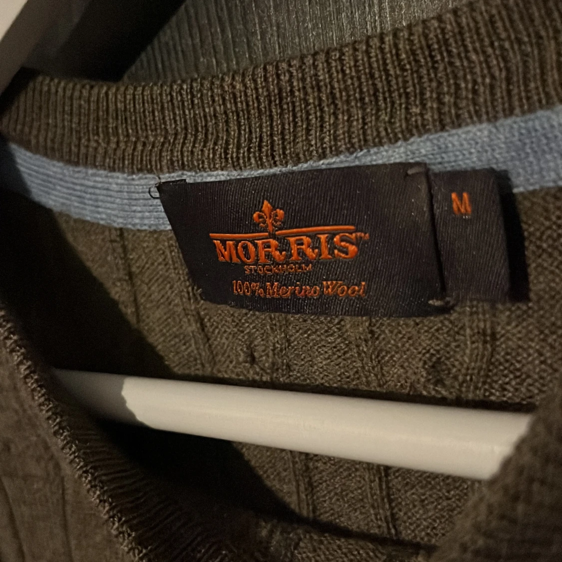 Brun kabelstickad tröja från Morris - 3