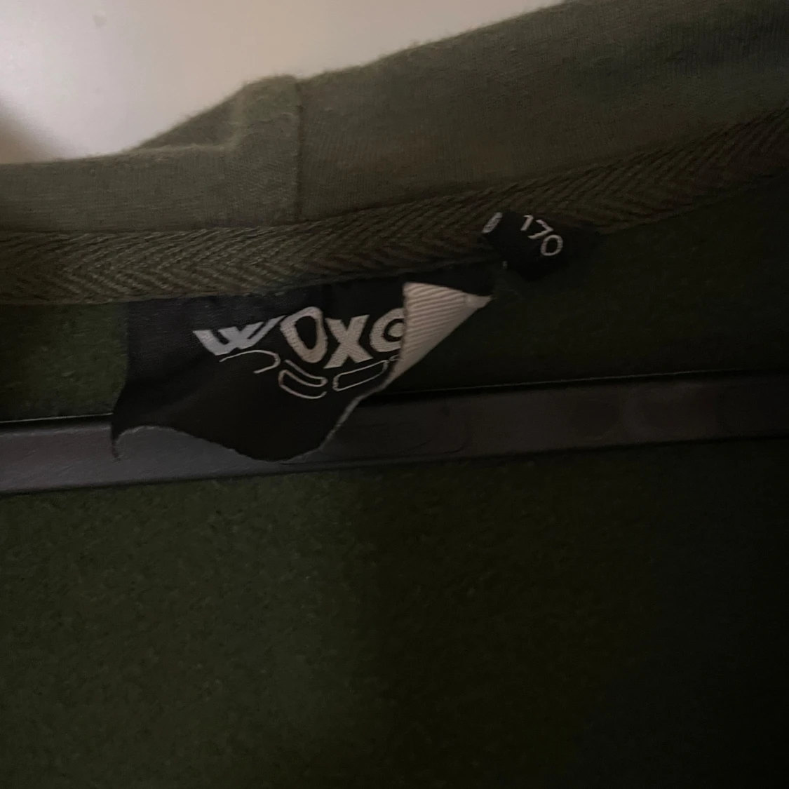 Grön väst med huva - 3