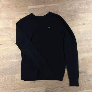 Morris tröja - Stickad Morris tröja av färgen marinblå för mer info skriv dm😅