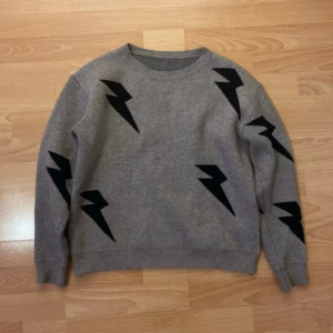 Shein Stickad tröja  - I bra skick, I storlek S