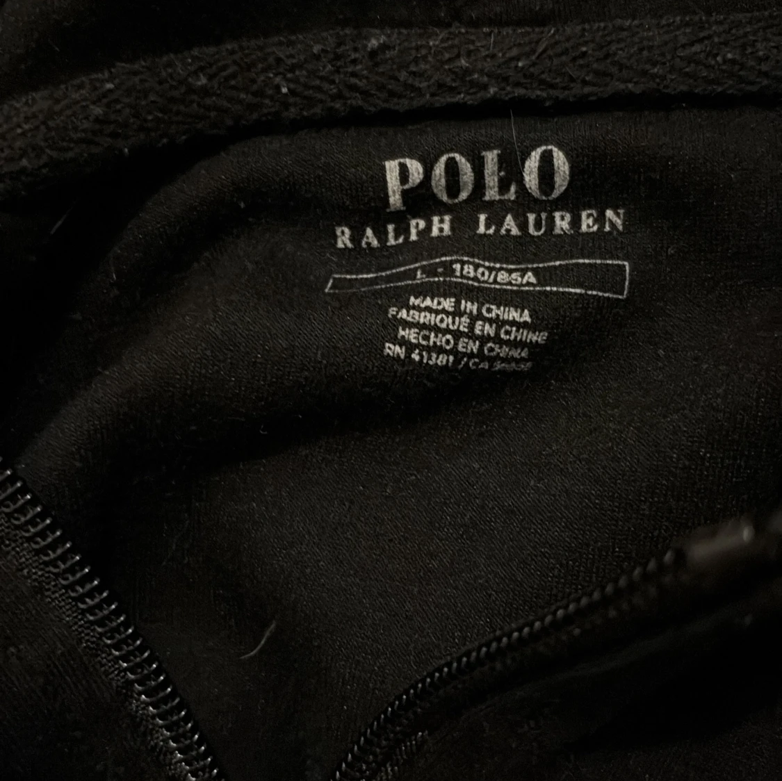 Svart hoodie från Polo Ralph Lauren - 2