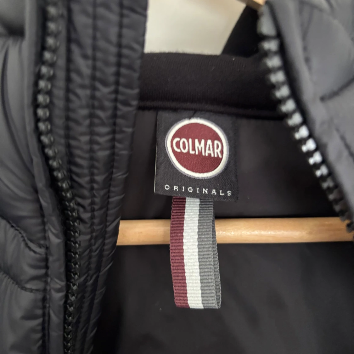 Svart pufferjacka från Colmar / Cardigan  - 2