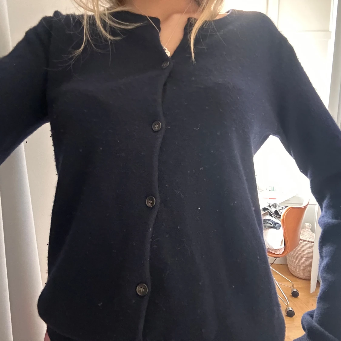 Mörkblå kashmir kofta från Lisa Yang - 1