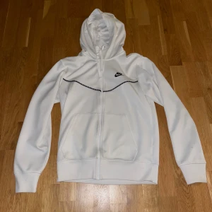 Nike zip hoodie - Storlek S