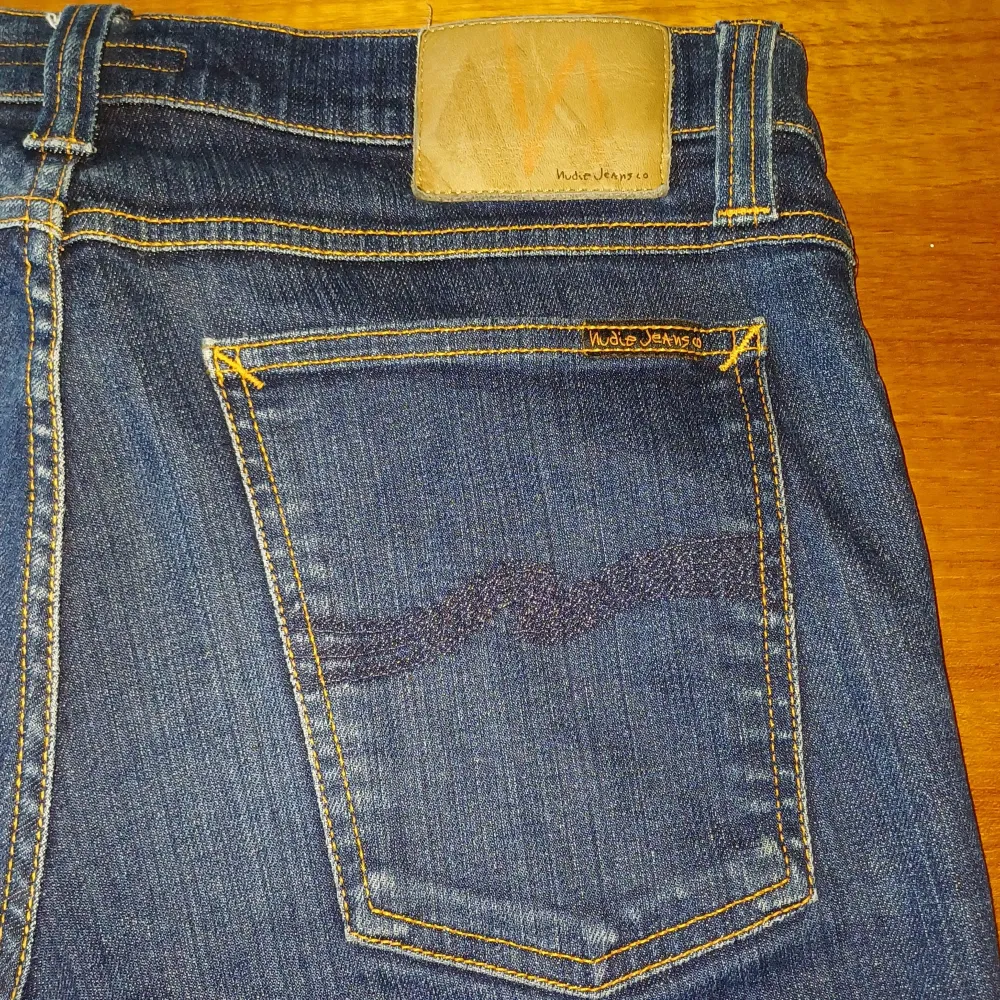 Säljer dessa tvärfeta Nudie jeans. W30 L32 Hör av dig om du undrar något.. Jeans & Byxor.