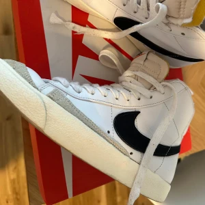 Nike Blazer  - Nike Blazer i gott skick, storlek 37, perfekta för hösten 