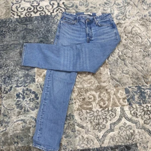 Blåa jeans  - Loose/chris Storlek 27/30 