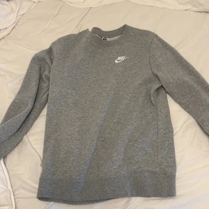 Nike tröja - Jätte fin Nike tröja i nyskick 