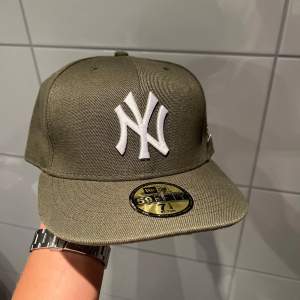 Fitted cap, new york yankee grön i storlek 57,7cm