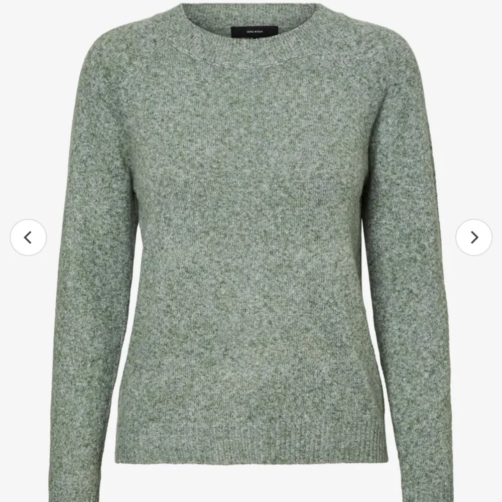 En jättefin grön vero moda tröja i bra skick❤️. Neuletakit & Villapaidat.