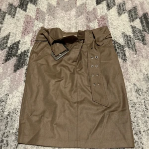 Kjol  - En fin och enkel kjol från Lulumary