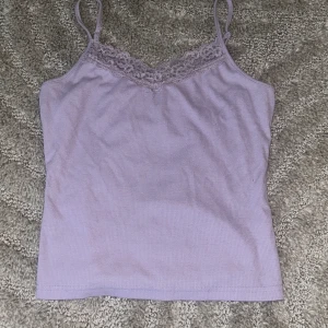 Linne - Sitter kort och lite mer som en S💞💞💓💓💖💖🎀