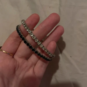 Armband  - sparsamt använd