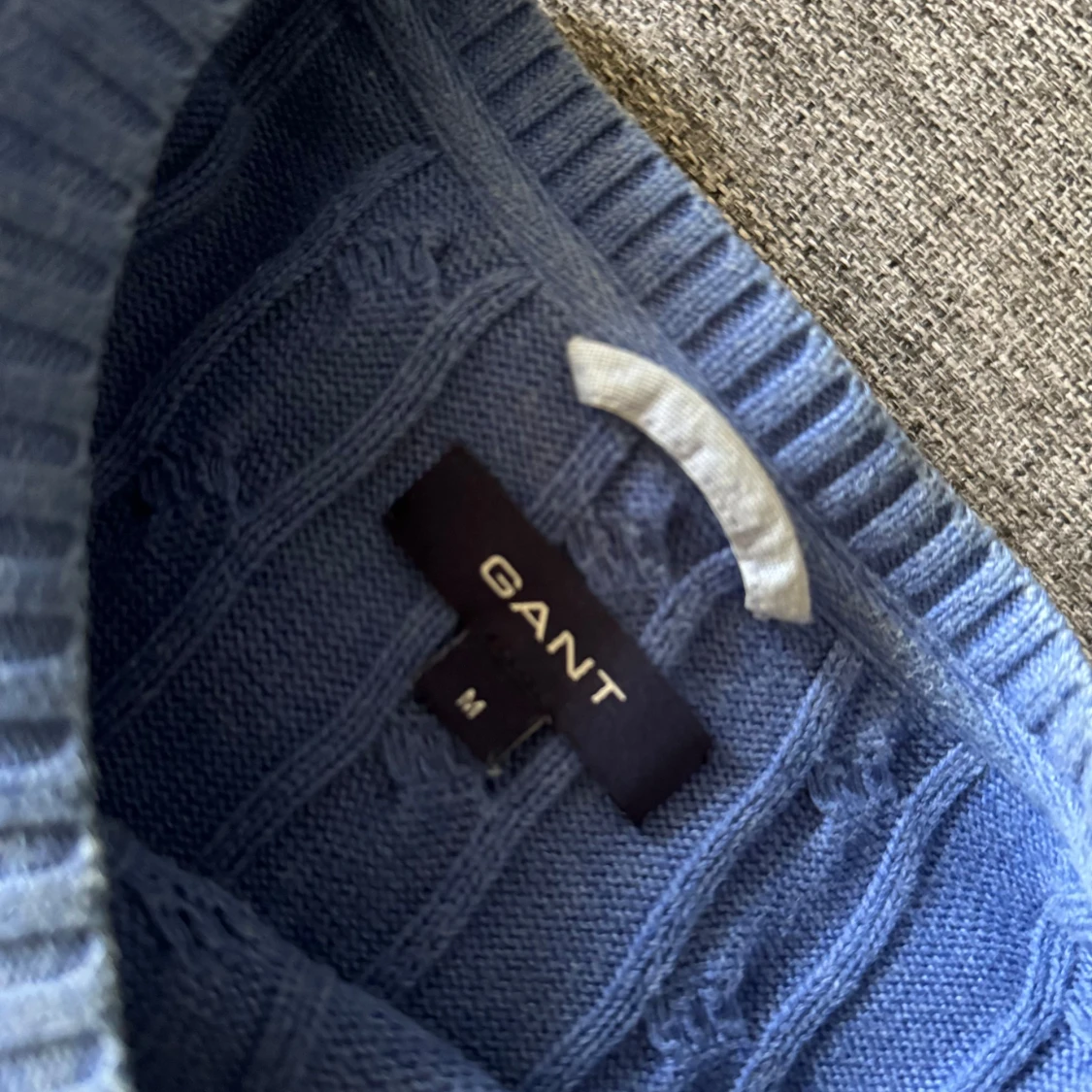 Blå stickad tröja från GANT - 90