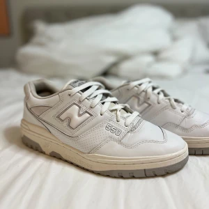 New balance 550 - New balance 550 i storlek 43, använda enstaka gånger!