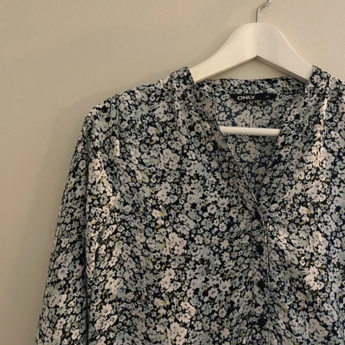 Klänning från ONLY - 90