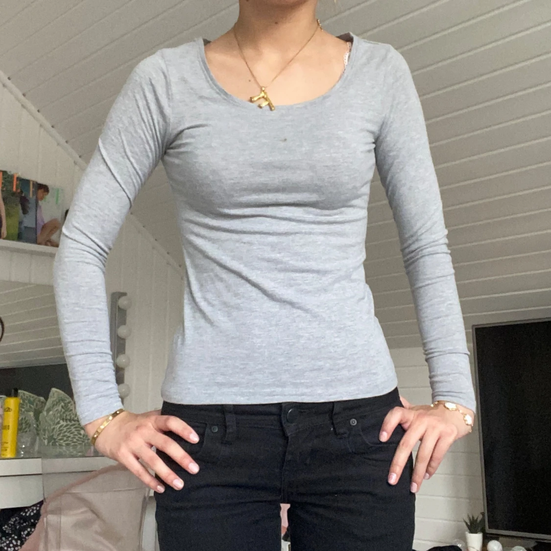 Grå långärmad topp