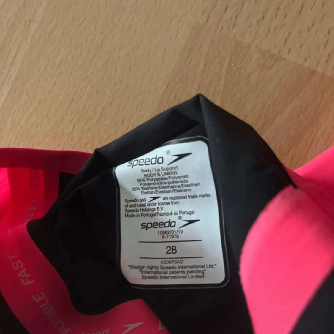 Rosa baddräkt från Speedo - 92