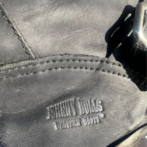 Jonny bulls skor  - Snygga höst skor Jonny  bulls i storlek 38