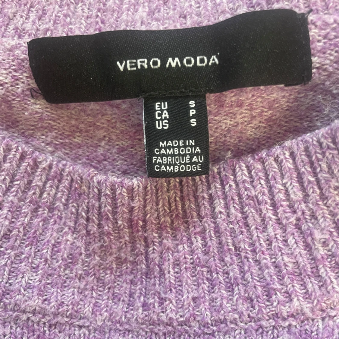 Lila stickad tröja  - 90