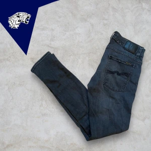 NUDIE LEAN DEAN - Nudie jeans Lean Dean | Skick: 9/10 | Passar W30 L32) | Modellen är 180cm | Hör av dig om du undrar någonting!