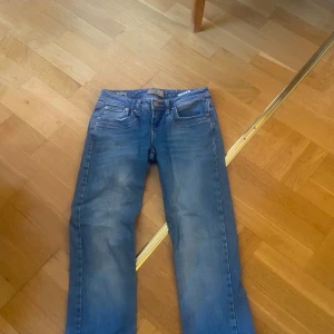 Säljer ltb jeans  - Säljer mina ltb jeans för att dom är försmå dom e i stoleken 24/36