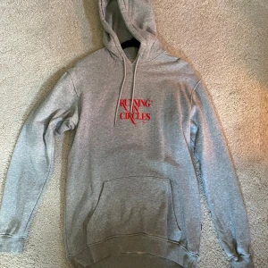 Grå hoodie - Använder inte längre Oversized