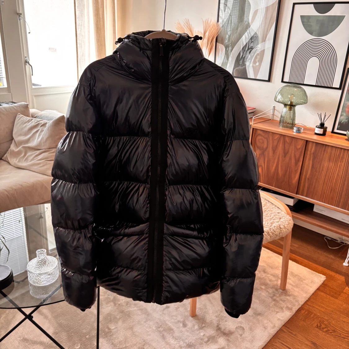 Svart pufferjacka från SikSilk